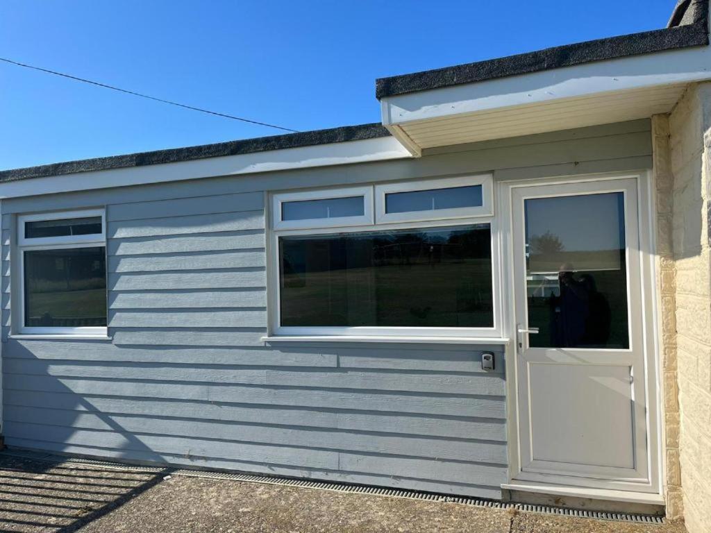 Chalet 40 Sandown Bay Holiday Centre Generous Money Off Ferry Crossings & Free Wifi Special Offer Until End Of June, September And Halloween Deals Now On Bagian luar foto